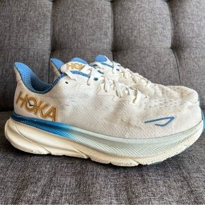 HOKA Clifton 9 men’s shoes